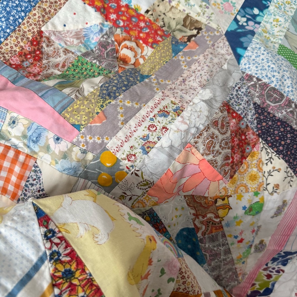 Patchwork Quilt Top Multicolor Design - Picture 4 of 9